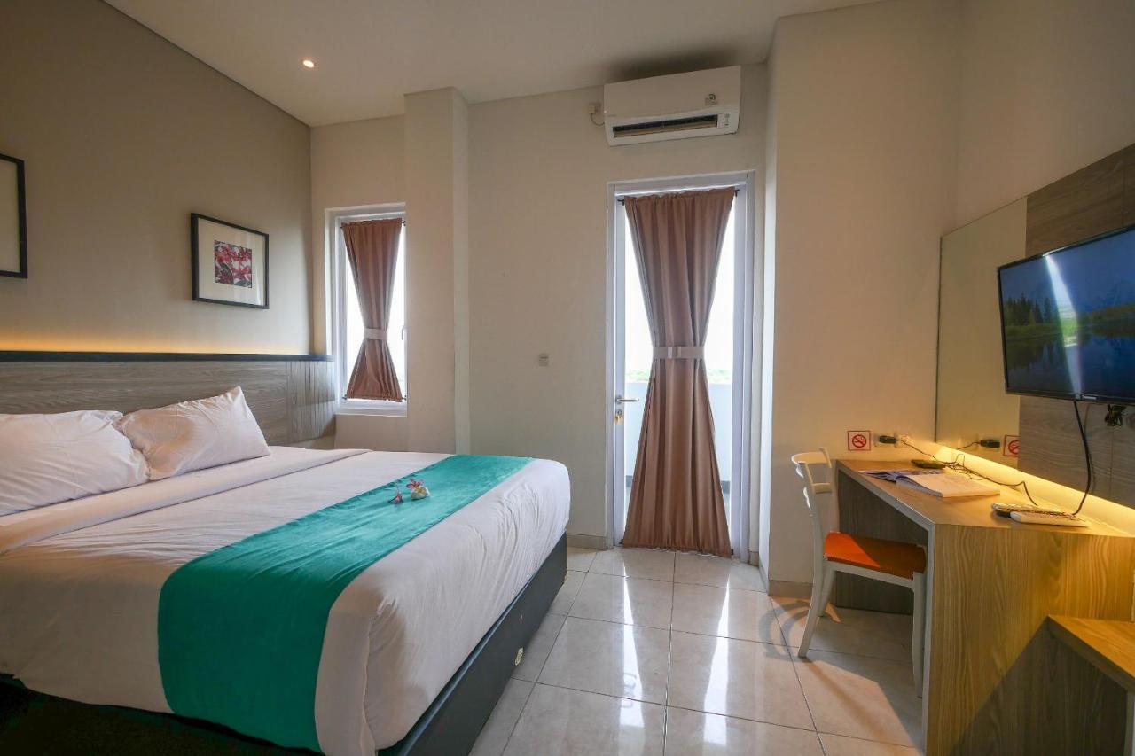 Nivasa Hotel Ungasan  Exterior photo