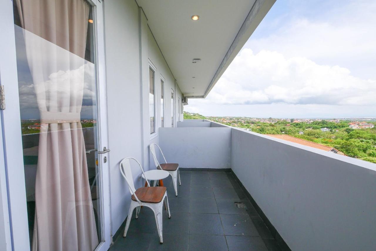 Nivasa Hotel Ungasan  Exterior photo